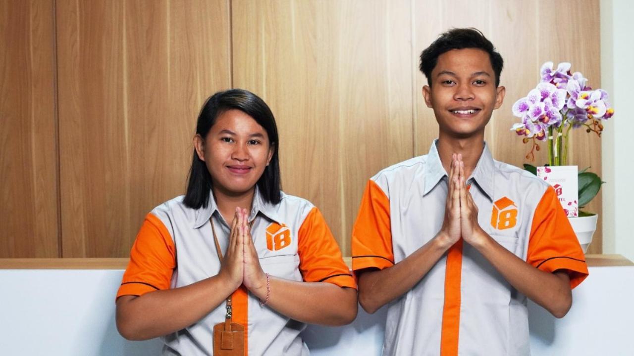 Hostel 18 Pasangan Butuh Surat Nikah Bandung Extérieur photo